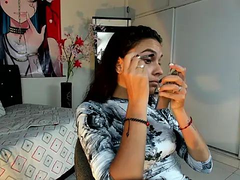 Skylovershot online show from March 2026 07:51:02 PM