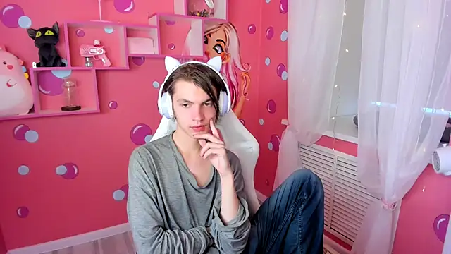 OttoWilliams online show from September 2025 05:56:01 AM