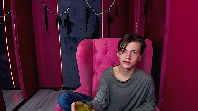 OttoWilliams online show from October 2025 08:50:02 PM