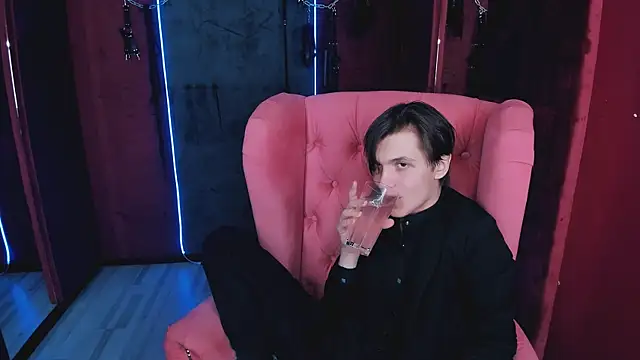 OttoWilliams online show from November 2025 03:36:02 PM