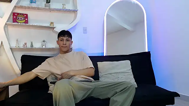 GRETTY BOYS online show from September 2025 01:18:02 AM