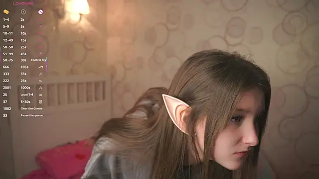 DongMolt online show from November 2025 10:56:01 PM