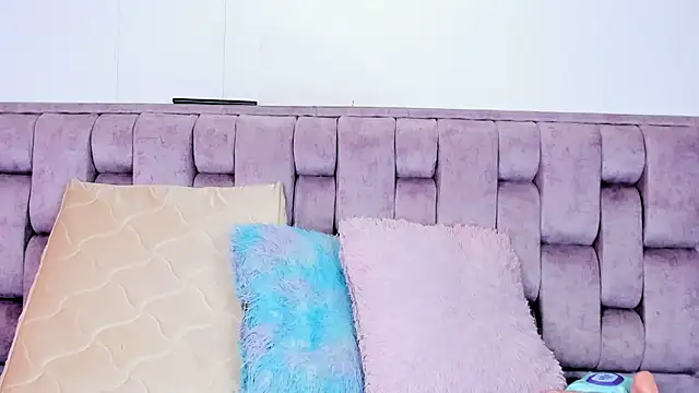 Alexa-Hunter online show from March 2026 09:43:01 PM