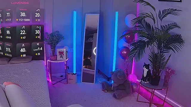 Leri Star online show from December 2025 07:18:01 PM