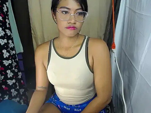 Dulce2415 online show from July 2026 02:52:02 AM