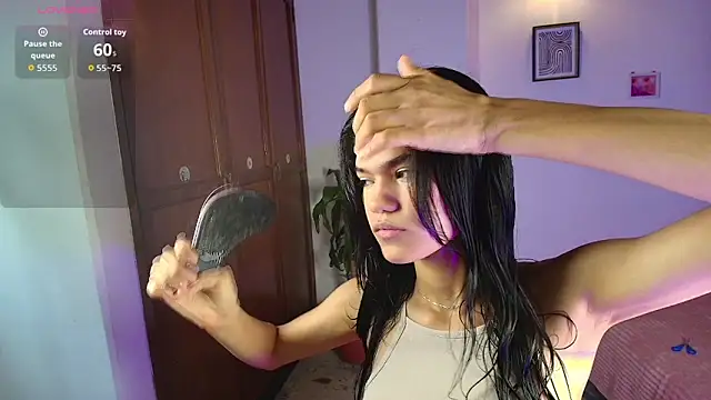 emycarver09 online show from November 2025 12:06:02 PM