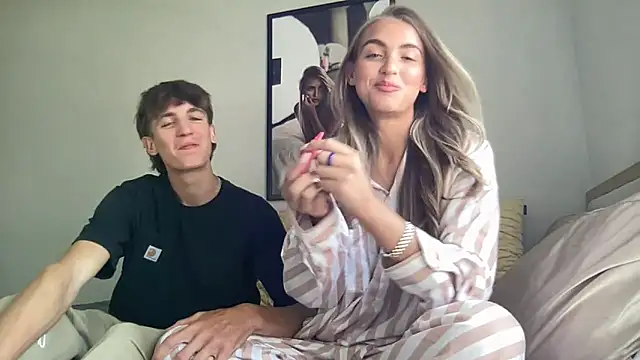 Snapshot of ShaniRea chatting on September 2025 09:26:02 PM ShaniRea online show from September 2025 09:26:02 PM