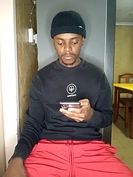 Snapshot of Hluga_25 chatting on September 2025 06:18:02 PM Hluga 25 online show from September 2025 06:18:02 PM