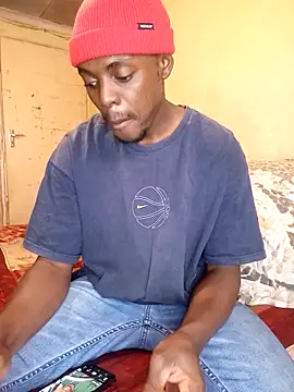 Snapshot of Hluga_25 chatting on September 2025 07:12:01 AM Hluga 25 online show from September 2025 07:12:01 AM