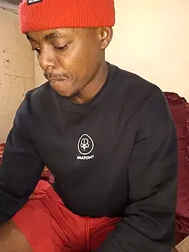 Snapshot of Hluga_25 chatting on November 2025 03:45:02 AM Hluga 25 online show from November 2025 03:45:02 AM