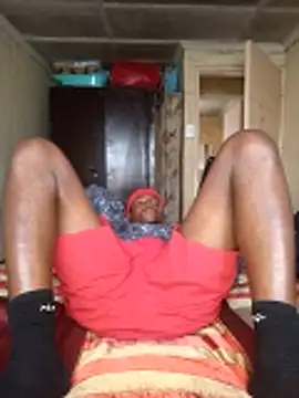 Snapshot of Hluga_25 chatting on November 2025 09:45:01 AM Hluga 25 online show from November 2025 09:45:01 AM