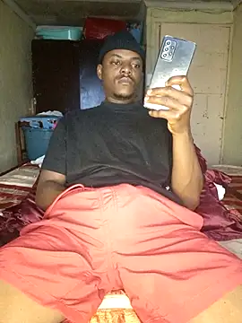 Snapshot of Hluga_25 chatting on December 2025 04:00:02 AM Hluga 25 online show from December 2025 04:00:02 AM