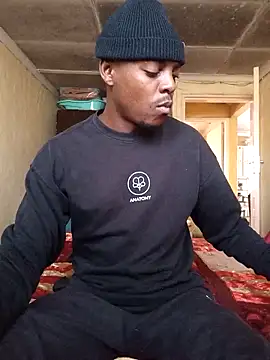 Snapshot of Hluga_25 chatting on February 2026 05:34:02 AM Hluga 25 online show from February 2026 05:34:02 AM