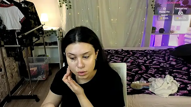 Nicole Parshikova online show from October 2025 11:58:02 AM