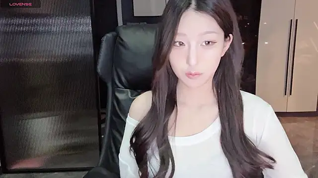 Winnie666- online show from February 2026 03:15:02 PM