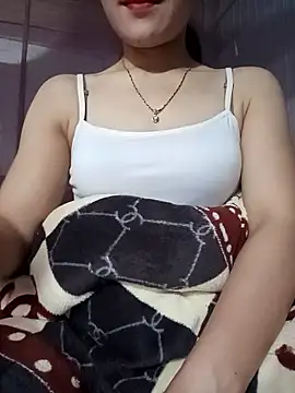 LucyyLy online show from January 2026 12:04:01 AM