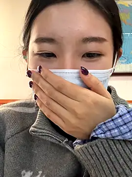 Snapshot of Lulu125216 chatting on November 2025 04:51:01 AM Lulu125216 online show from November 2025 04:51:01 AM