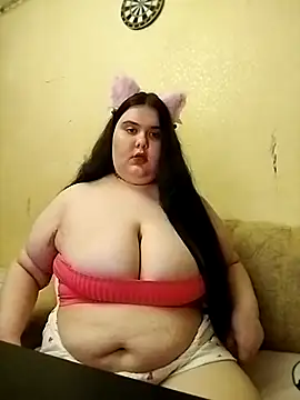 Vllada Brattz online show from May 2026 09:01:02 PM