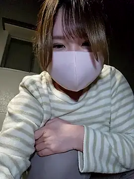 Snapshot of --MIYUKI chatting on November 2025 06:00:02 PM --MIYUKI online show from November 2025 06:00:02 PM