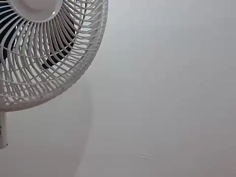 LuigiMarchetti online show from September 2025 07:50:02 PM