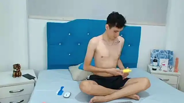 LuigiMarchetti online show from January 2026 08:23:01 PM