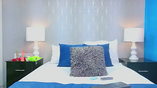 ZoeWilliis online show from February 2026 12:17:01 PM