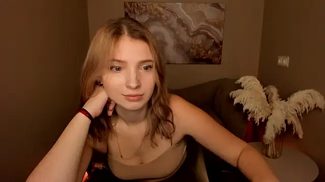 Snapshot of MilinaMorris chatting on September 2025 03:10:01 AM MilinaMorris online show from September 2025 03:10:01 AM