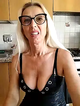 Snapshot of _sexyBLONDE46_ chatting on May 2026 03:09:01 PM sexyBLONDE46 online show from May 2026 03:09:01 PM