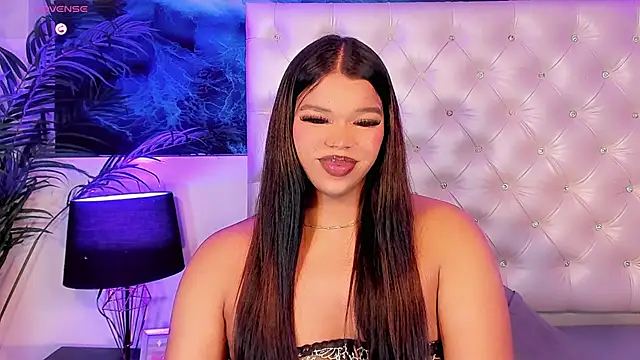 Snapshot of Valeria_Swett_ chatting on May 2026 08:23:01 AM Valeria Swett online show from May 2026 08:23:01 AM