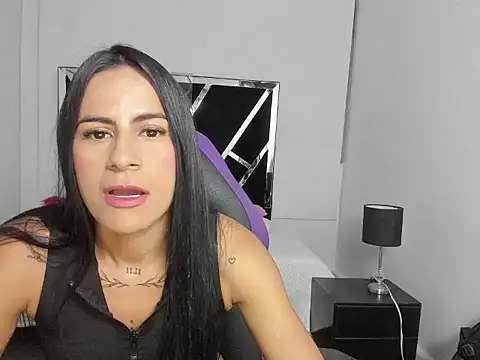 charlotthe ee online show from October 2025 11:29:01 AM