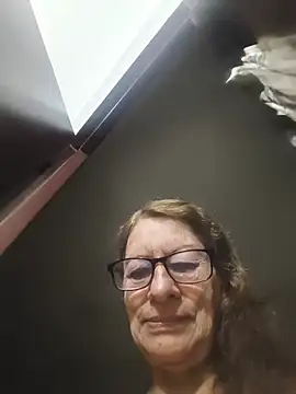 Snapshot of MaryLunne chatting on June 2026 11:08:02 AM MaryLunne online show from June 2026 11:08:02 AM