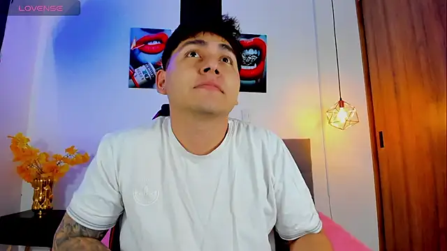 Nicolas James Sc online show from September 2025 01:57:02 PM