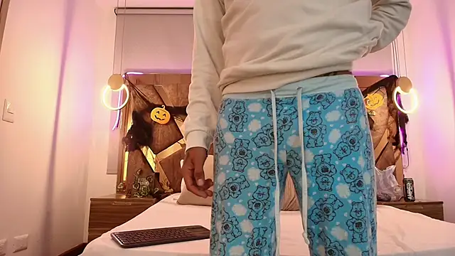 genessis  david online show from October 2025 04:22:02 AM