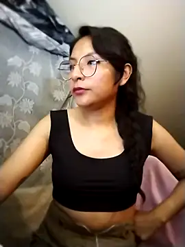 Snapshot of Regina_Shine chatting on November 2025 03:28:01 AM Regina Shine online show from November 2025 03:28:01 AM