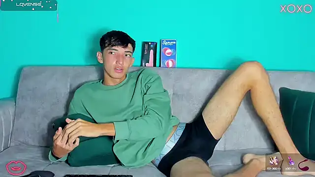 Maikol Ortiz online show from October 2025 01:01:01 PM