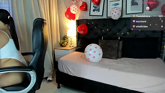 Snapshot of sophie__blare chatting on February 2026 07:09:01 PM sophie blare online show from February 2026 07:09:01 PM