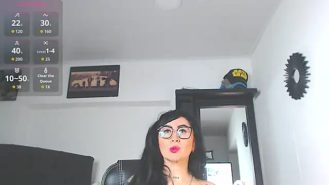 Vicky hotmilf online show from April 2026 10:32:01 AM
