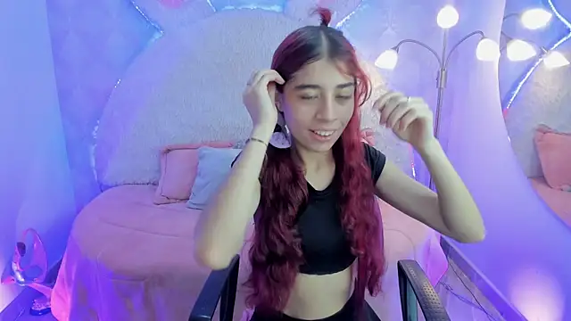 Snapshot of Gaby_louse chatting on October 2025 12:38:02 PM Gaby louse online show from October 2025 12:38:02 PM