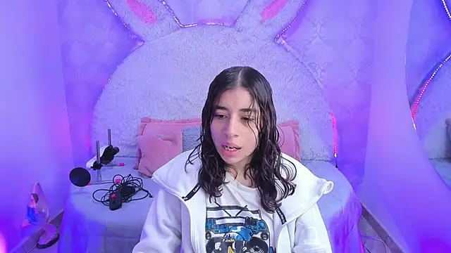 Snapshot of Gaby_louse chatting on March 2026 07:17:01 PM Gaby louse online show from March 2026 07:17:01 PM