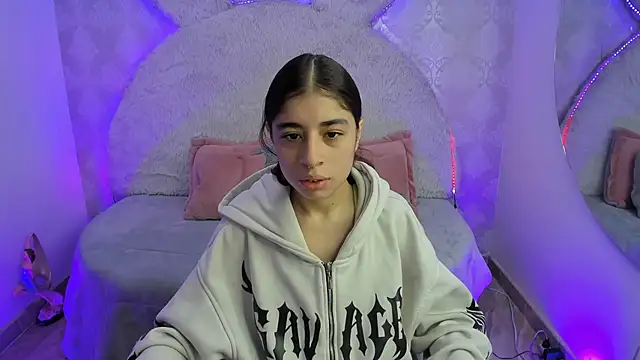 Snapshot of Gaby_louse chatting on March 2026 01:05:01 PM Gaby louse online show from March 2026 01:05:01 PM