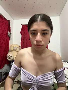 Gaby louse online show from April 2026 06:17:02 PM