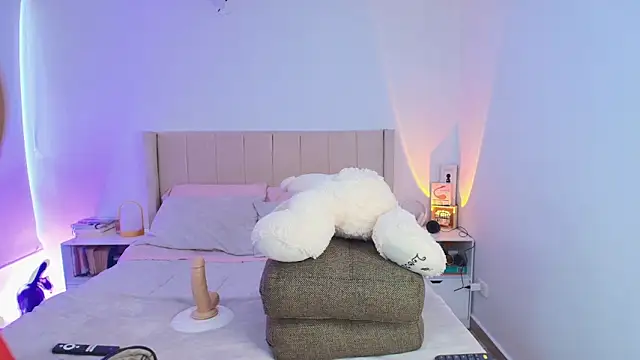 Megan ale online show from October 2025 06:17:02 PM