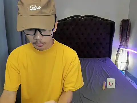 Snapshot of fucking_hot2 chatting on January 2026 02:59:02 AM fucking hot2 online show from January 2026 02:59:02 AM