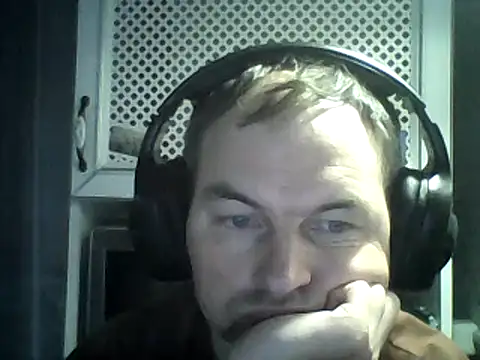 SummerArthur online show from September 2025 06:34:01 PM