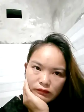 xinhxinhcute online show from September 2025 10:00:02 PM