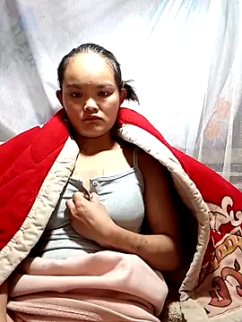 xinhxinhcute online show from October 2025 03:07:01 AM