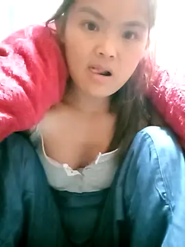 xinhxinhcute online show from November 2025 11:00:01 AM