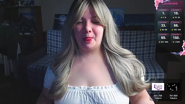 EmillyBones online show from December 2025 11:15:02 AM