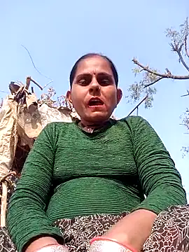 Snapshot of Hot_rachnasexy chatting on January 2026 04:50:01 AM Hot rachnasexy online show from January 2026 04:50:01 AM