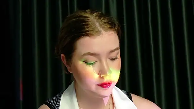 Rebecca Lace online show from October 2025 09:28:02 PM